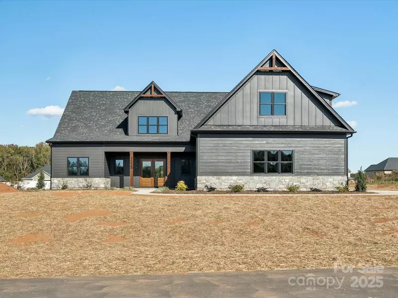 1213 Stonegate DR, Salisbury, NC 28147