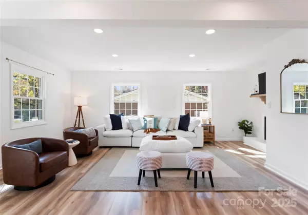 Charlotte, NC 28205,3640 Densmore DR