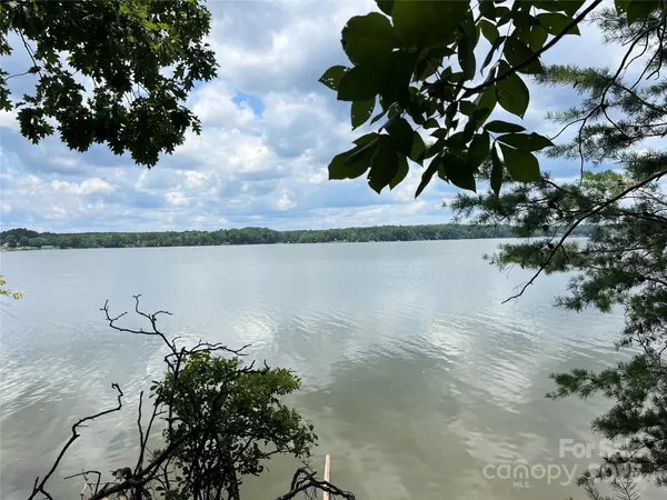 Lancaster, SC 29720,14528 Maritime DR #206