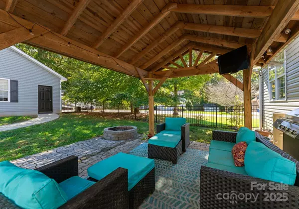 Troutman, NC 28166,193 Winding Creek DR