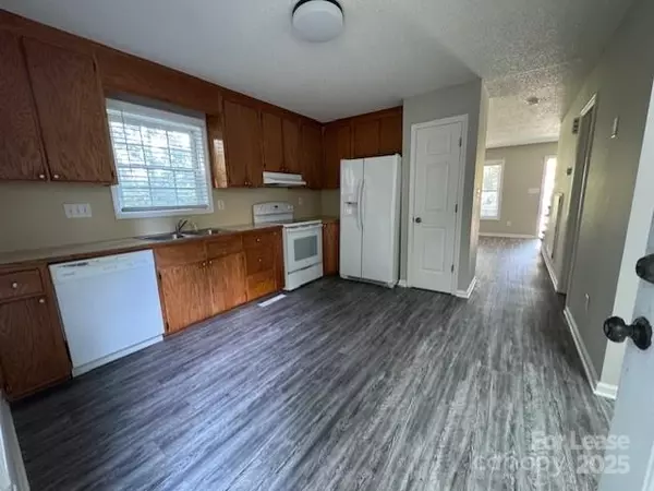 Kannapolis, NC 28081,507 22nd Street ST W #B