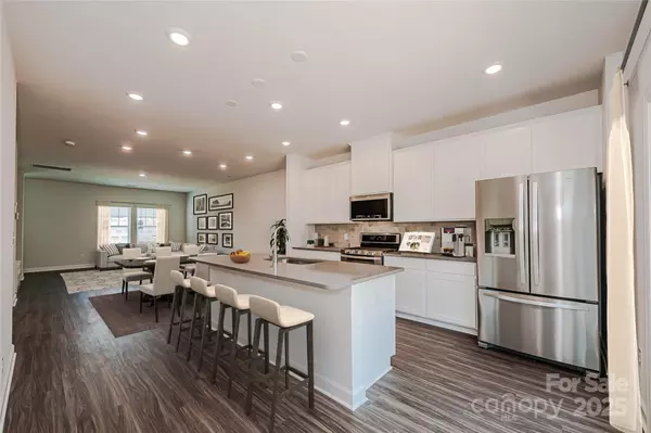 Fort Mill, SC 29708,123 Kona LN