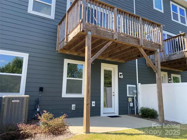 Charlotte, NC 28262,1744 Unison DR