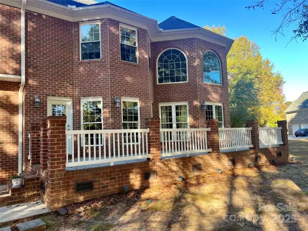 Weddington, NC 28104,1015 Estate LN