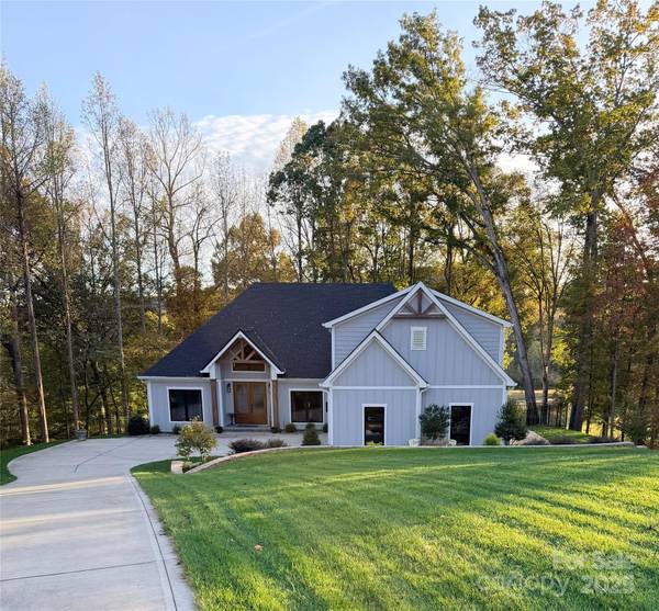 4111 Ridge RD NE, Conover, NC 28613