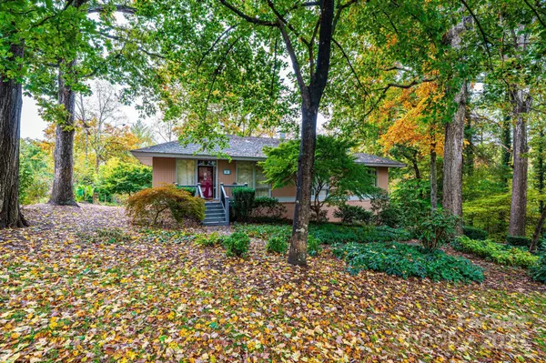 Hickory, NC 28601,141 36th AVE NW