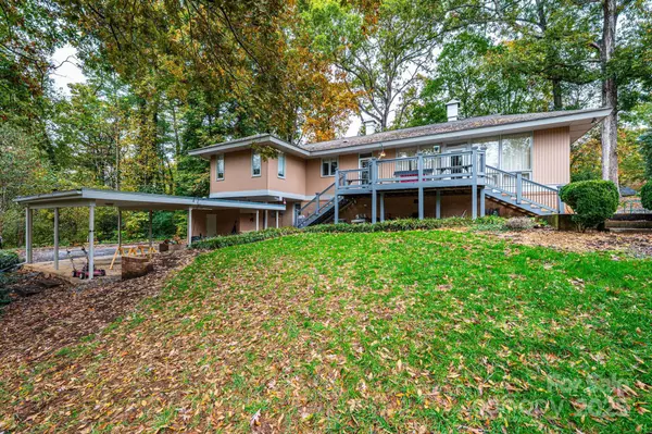 Hickory, NC 28601,141 36th AVE NW