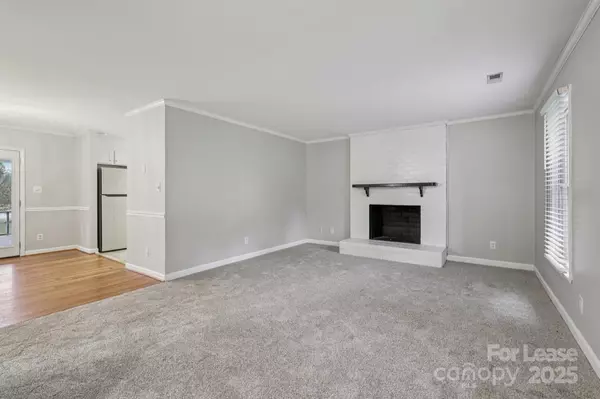 Statesville, NC 28625,2306 Scalybark RD