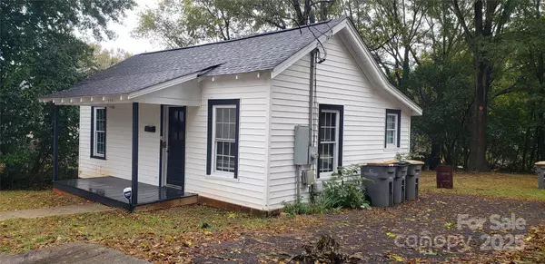 Kannapolis, NC 28083,554 Carver ST