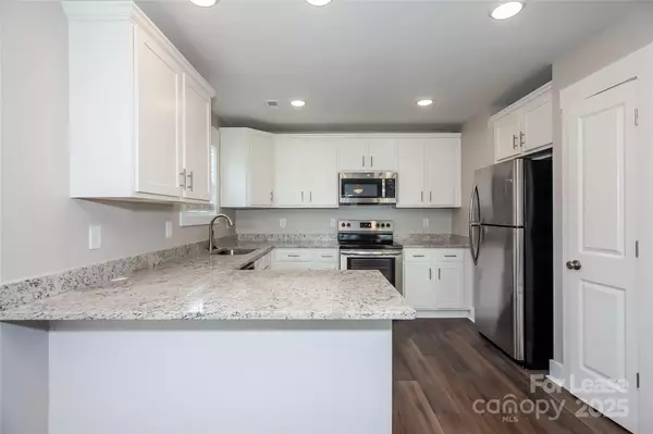 Gastonia, NC 28052,607 N Scruggs ST