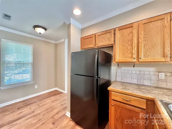 Charlotte, NC 28210,9476 S Vicksburg Park CT