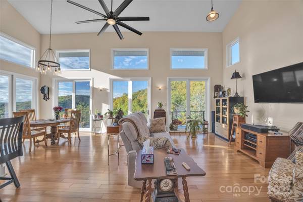 Valdese, NC 28690,3950 Ball Alley Creek RD