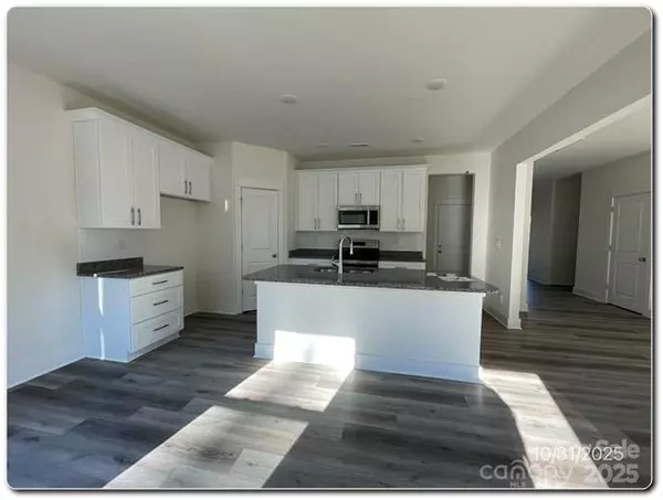 Troutman, NC 28166,212 Sugar Hill RD