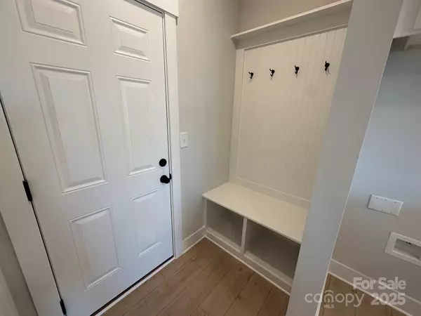 Waxhaw, NC 28173,402 Limelight RD