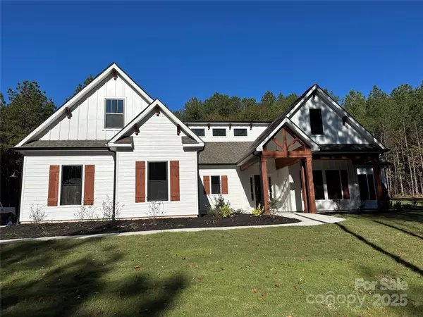 327 Thompson RD, Taylors, SC 29687