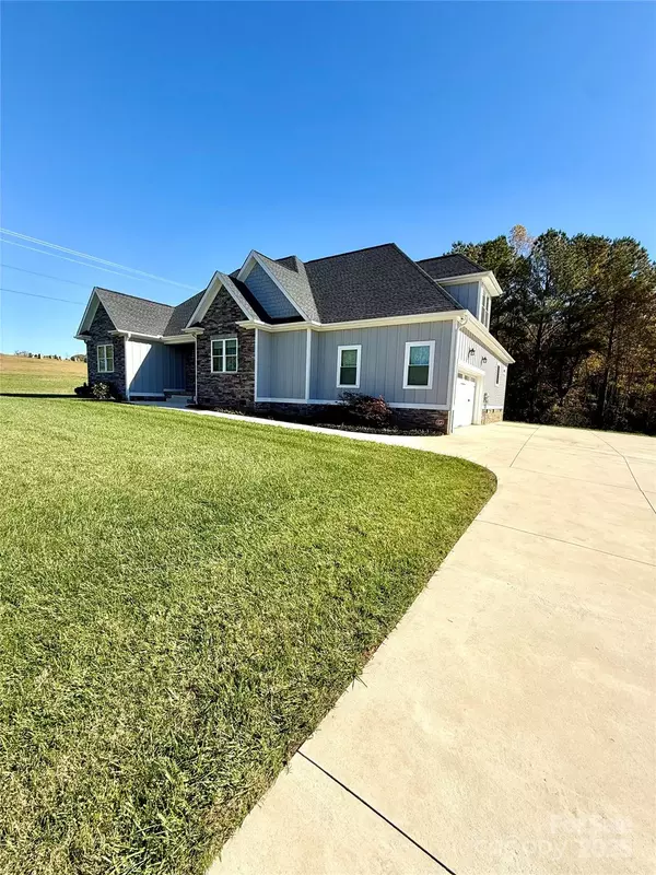 Conover, NC 28613,3508 Alfalfa ST