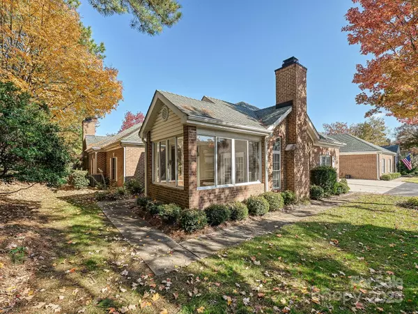 8465 Olde Troon DR, Charlotte, NC 28277