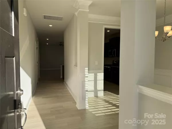 Gastonia, NC 28056,3942 Port Richmond AVE #13