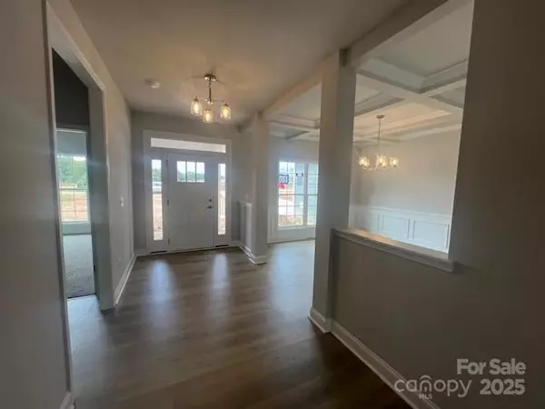 Statesville, NC 28625,128 Swan Park LN #18