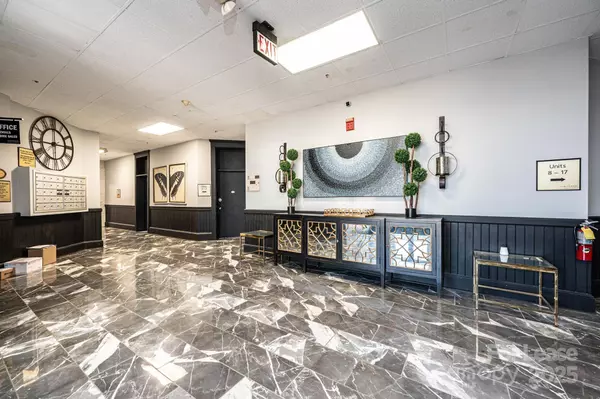 Hickory, NC 28601,426 2nd AVE SE