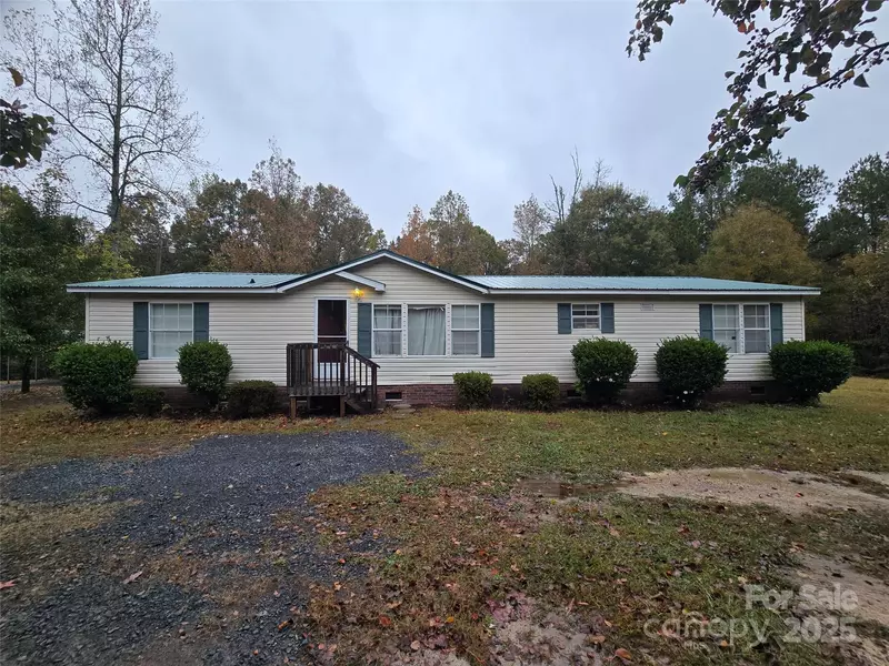 141 Charles PL, Troy, NC 27371