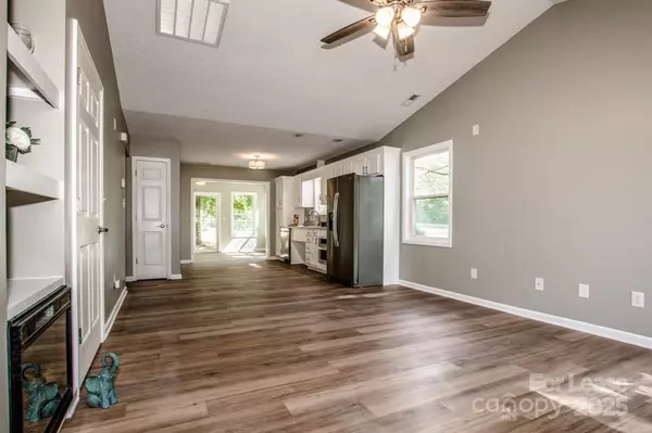 Mooresville, NC 28117,181 Isle Of Pines RD #181