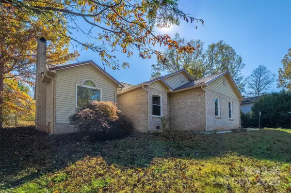 Morganton, NC 28655,2693 Farmland Acres RD