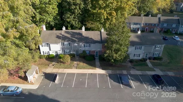 Charlotte, NC 28210,6022 Heath Valley RD