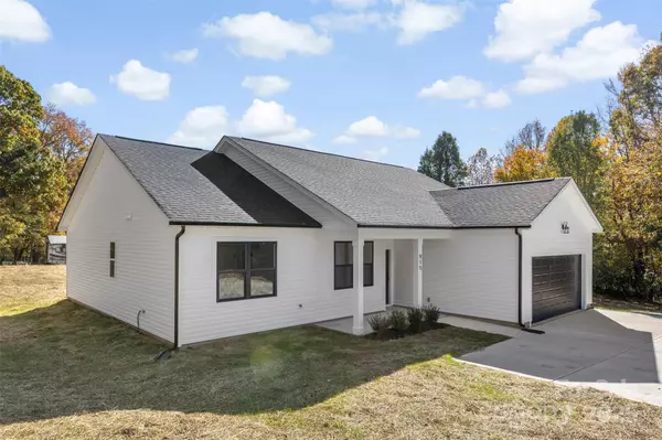 Monroe, NC 28112,915 Ervena CT