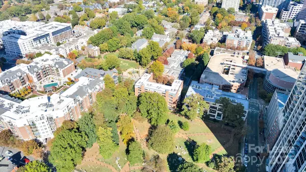 Charlotte, NC 28202,224 N Poplar ST #2