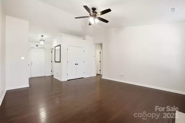 Charlotte, NC 28278,10549 Glory Meadow CT