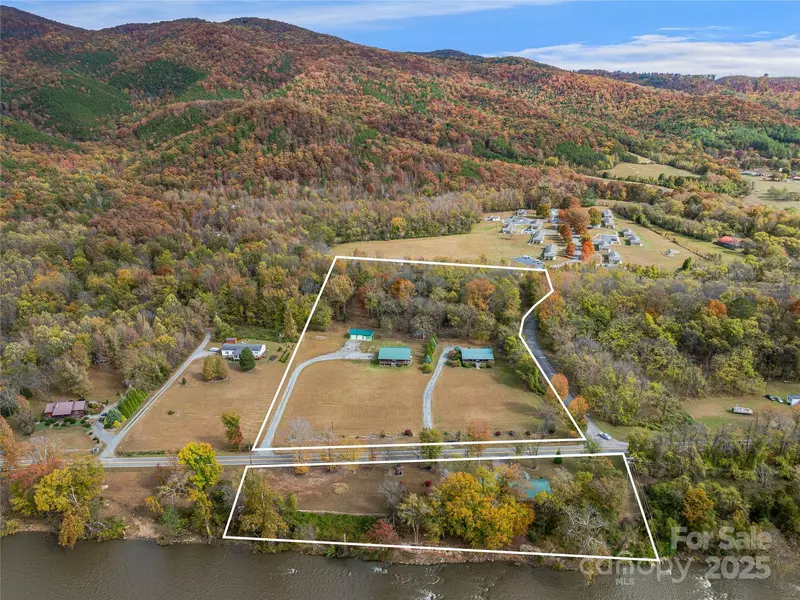 1640, 1641, 1642 River RD, Hot Springs, NC 28743