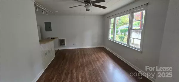 Lenoir, NC 28645,508 Arlington CIR NW #1