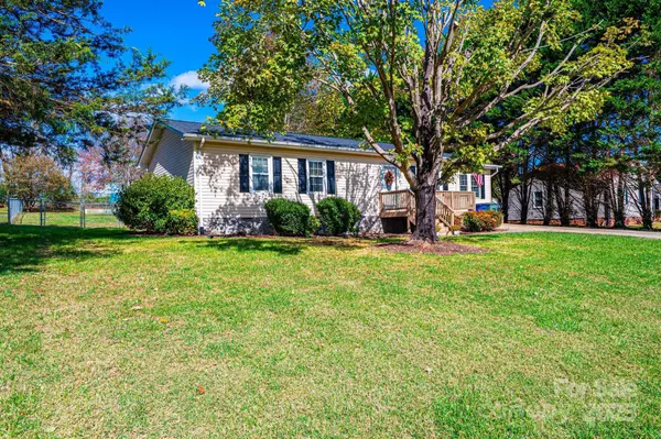 Conover, NC 28613,3567 Smithfield DR NW