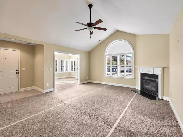 Flat Rock, NC 28731,44 Braeburn WAY