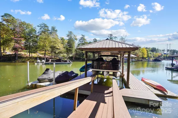 York, SC 29745,1203 Broadside RD