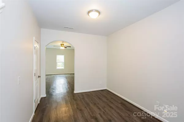 Charlotte, NC 28215,12103 Brittondale LN