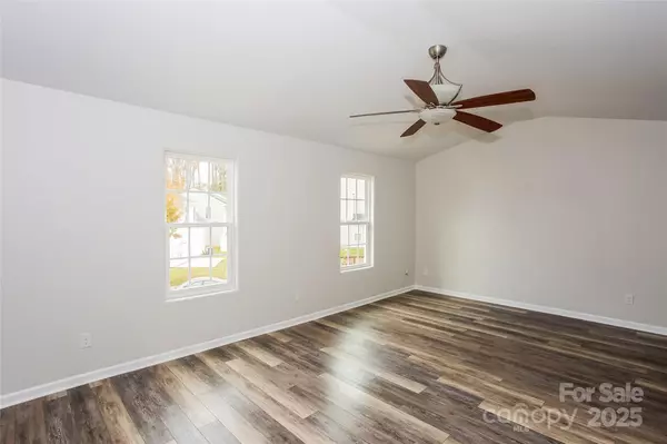 Charlotte, NC 28215,12103 Brittondale LN