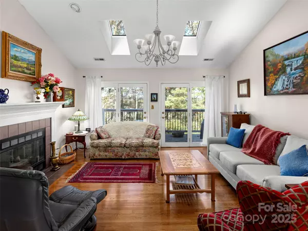 Asheville, NC 28803,108 Galloway DR