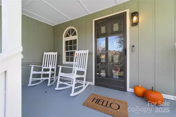 Asheville, NC 28805,77 Dillingham RD