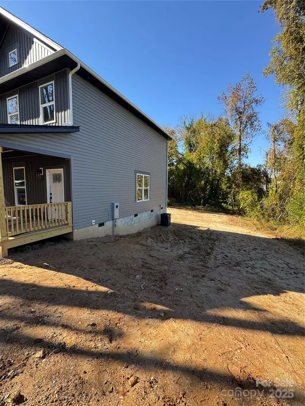 Shelby, NC 28150,102 Park ST