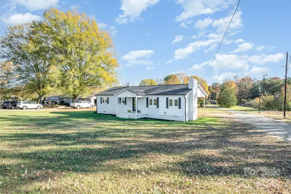 Mooresville, NC 28117,199 Cornelius RD