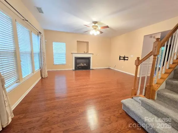 Charlotte, NC 28269,8221 Brookings DR