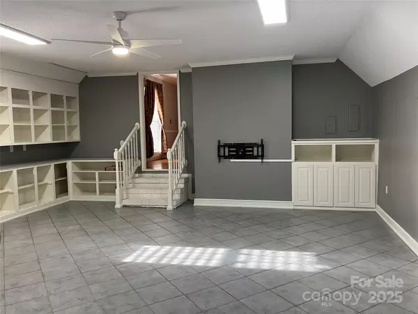 Pink Hill, NC 28572,3056 Ash Davis RD