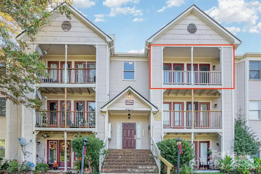 6165 Meadow Rose LN, Charlotte, NC 28215