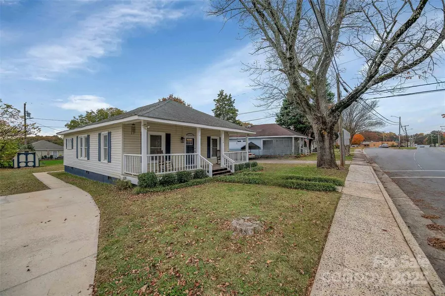 399 Woodlawn ST, Belmont, NC 28012