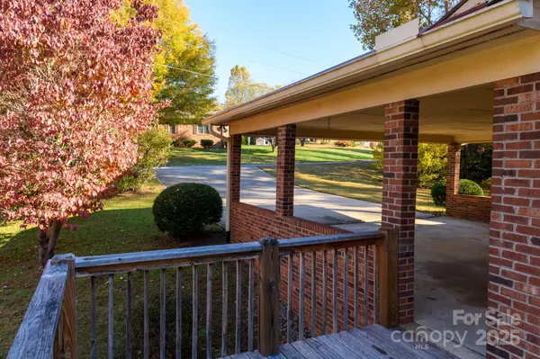 Hudson, NC 28638,2855 Wildwood ST