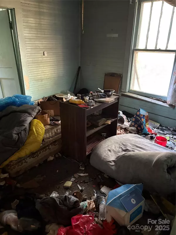 Troutman, NC 28166,131 Autumn Leaf RD