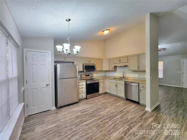 Kannapolis, NC 28083,209 Hickory Wood DR