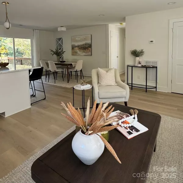 1711 Brookdale AVE, Charlotte, NC 28210